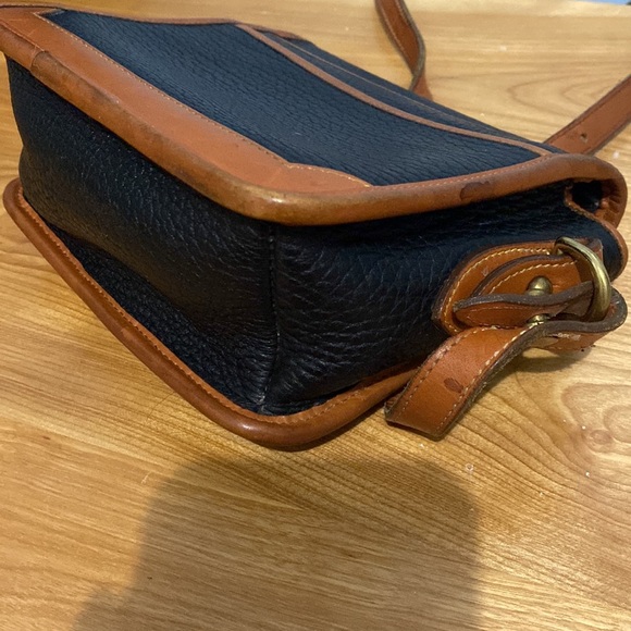 Dooney & Bourke black leather crossbody bag - Picture 8 of 12